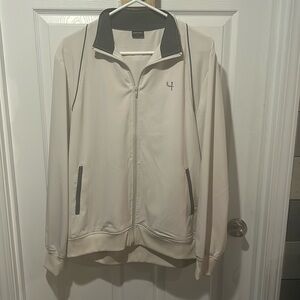 short par 4 zip up jacket